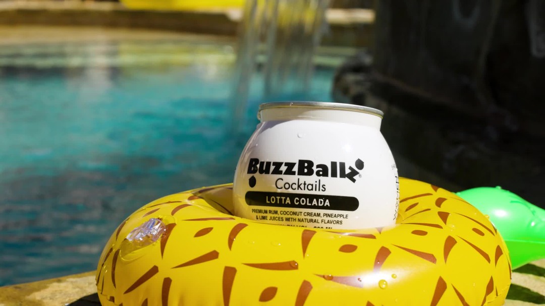 National Piña Colada Day is meant to be spent by the pool or on the beach with a Lotta Colada in hand. ️