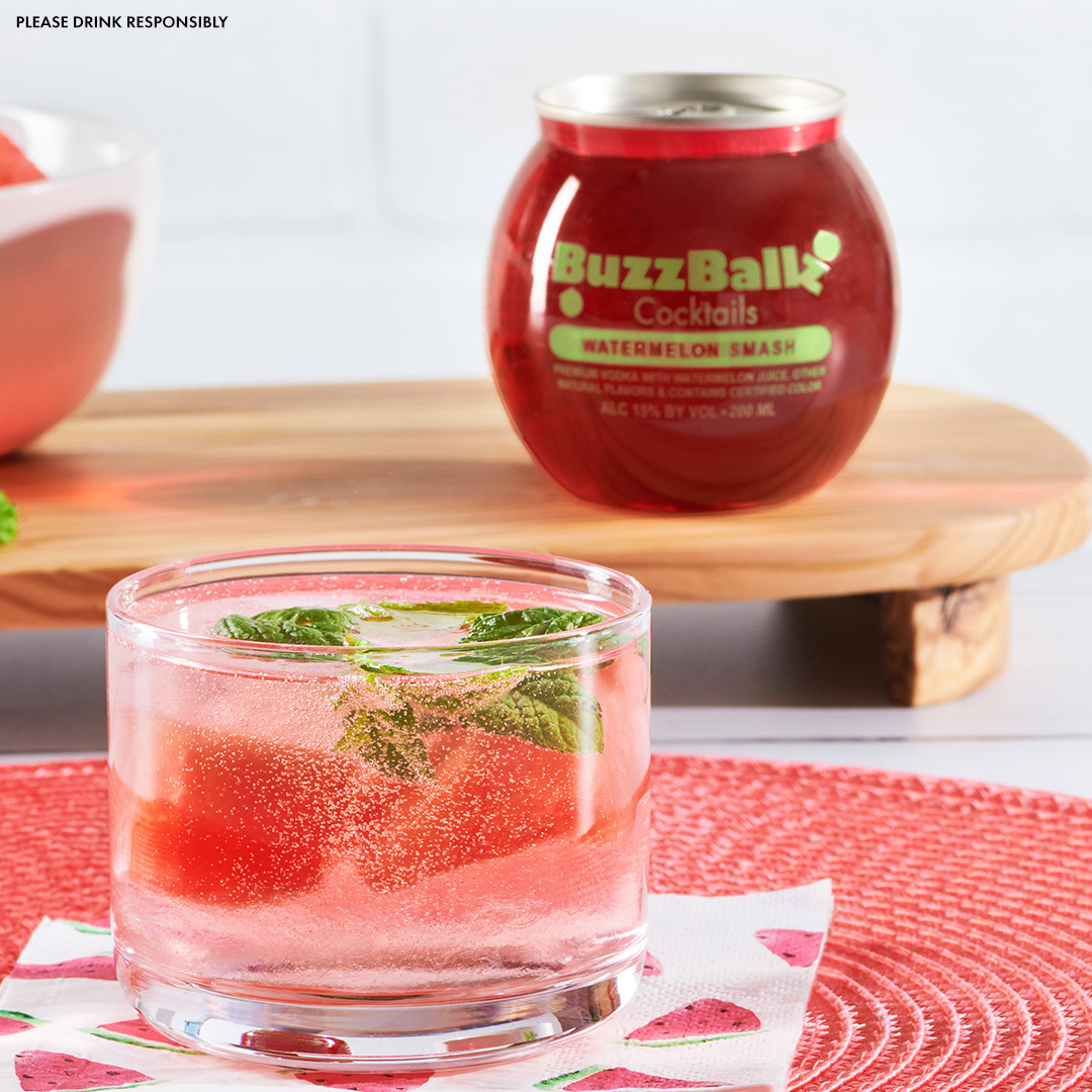 We’re waterTELLIN you that National Watermelon Day is the perfect day for a sweet and fruity Watermelon Smash. Find one near you at the link in our bio