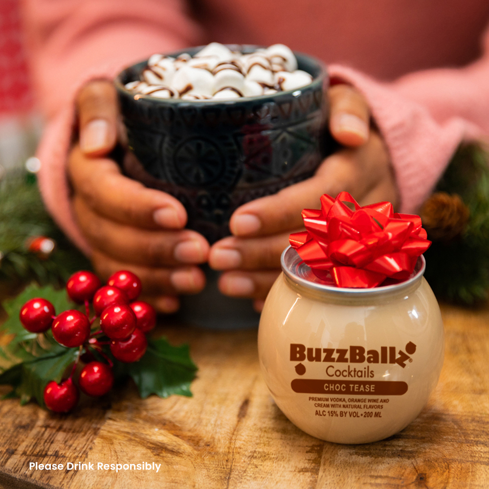 Christmas Eve checklist:

- A fuzzy blanket 🤗
- Your favorite Christmas movie 
- A BuzzBallz cheers 🥂
- A good night’s sleep